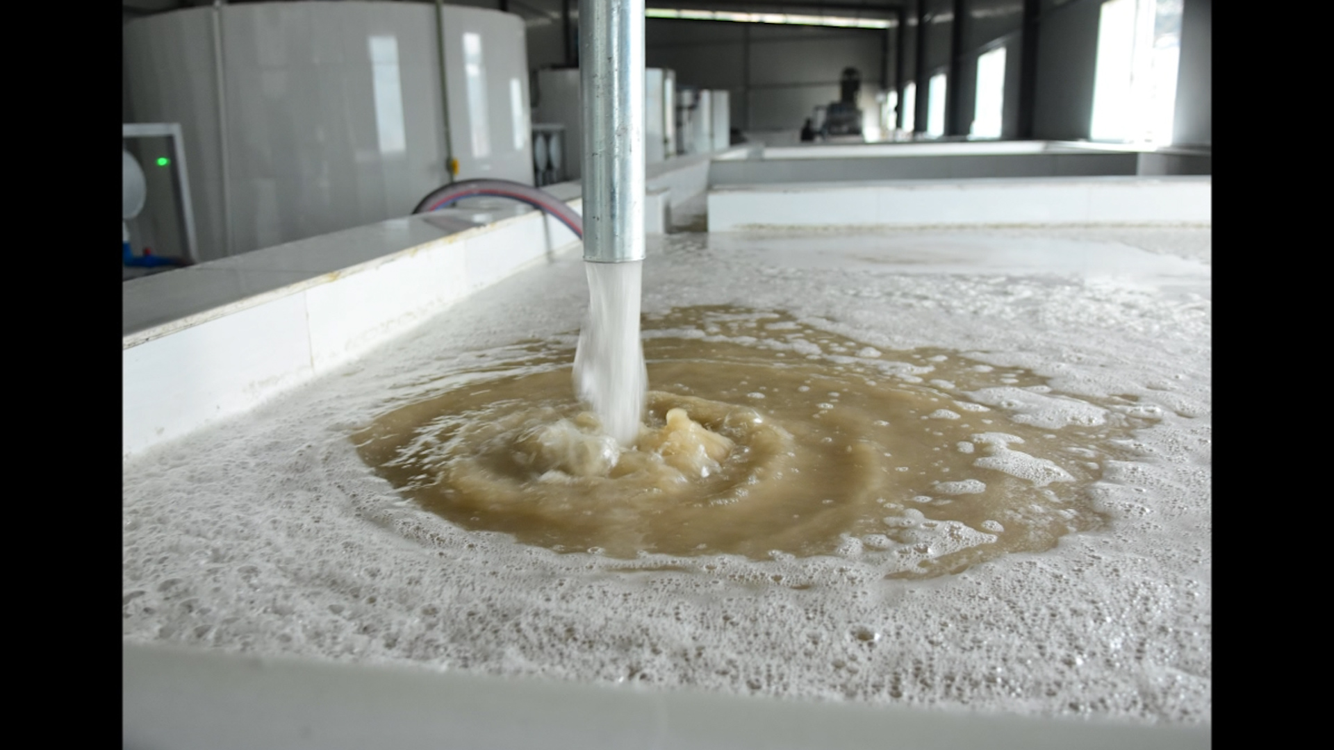 芭蕉芋淀粉加工中轉罐